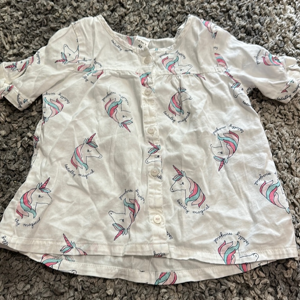 Carters 4t top